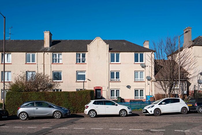 2 Bedroom Flat To Rent In Prestonfield Avenue, Edinburgh, EH16