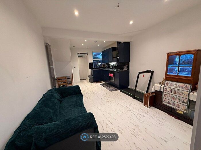 2 Bedroom End Of Terrace House To Rent In Croft Cottages, Newmarket, CB8