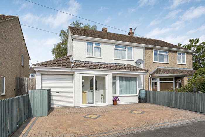 3 Bedroom Semi-Detached House For Sale In Edinburgh, Kidlington, OX5