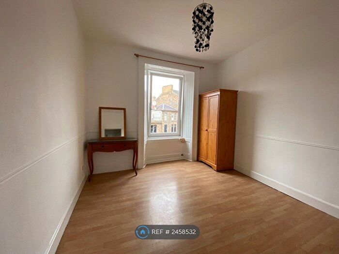 2 Bedroom Flat To Rent In Home Street, Edinburgh, EH3