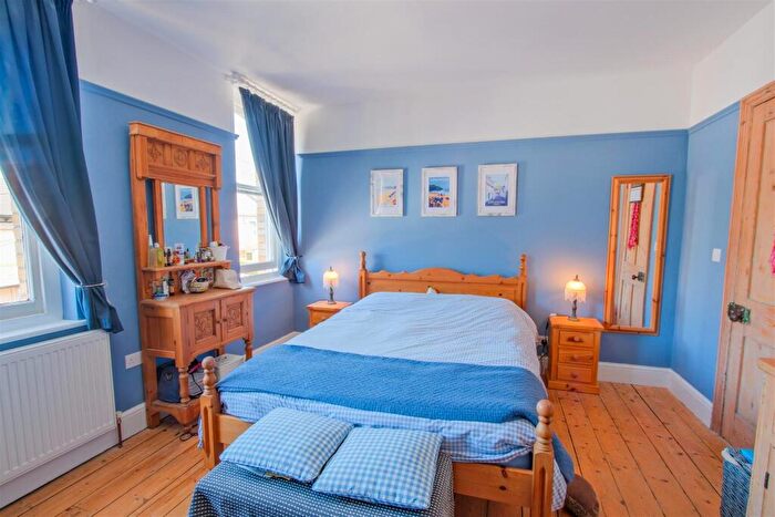 2 Bedroom Terraced House For Sale In Bideford, EX39