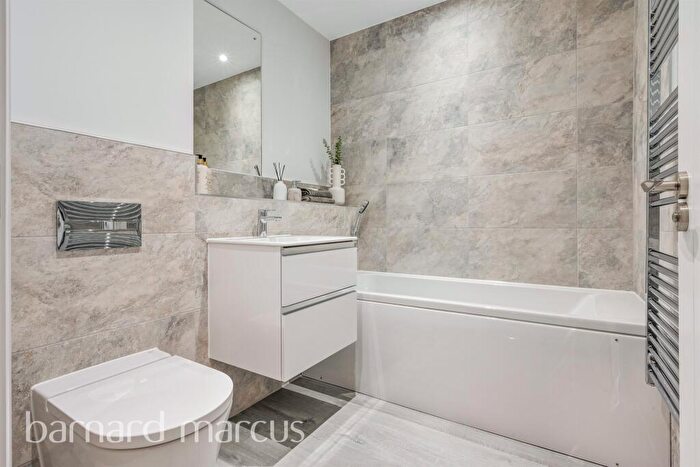 5 Bedroom Detached House For Sale In Washpond Lane, Warlingham, CR6