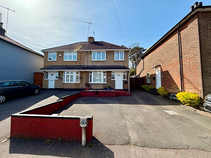 3 Bedroom Semi-detached House For Sale In Cotterells, Hemel Hempstead, Hertfordshire, HP1