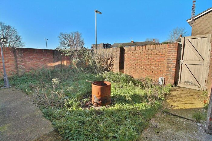 2 Bedroom Semi-Detached House For Sale In Exton Road, West Leigh, PO9