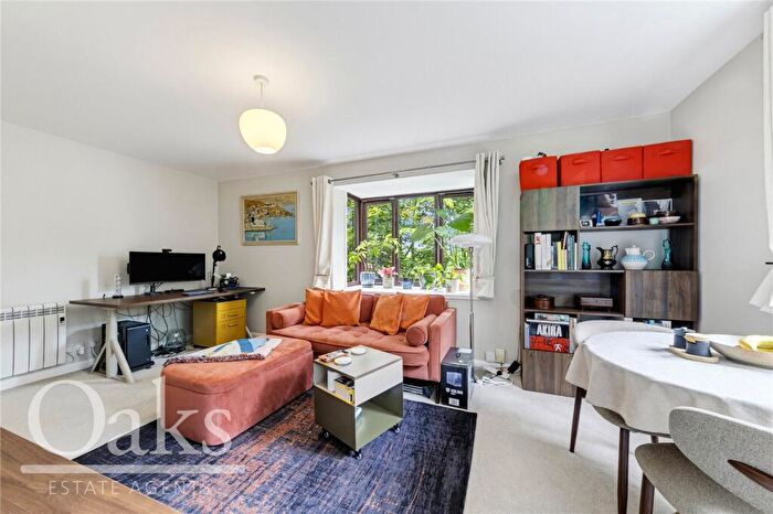 1 Bedroom Apartment For Sale In Chartwell Way, Penge, SE20
