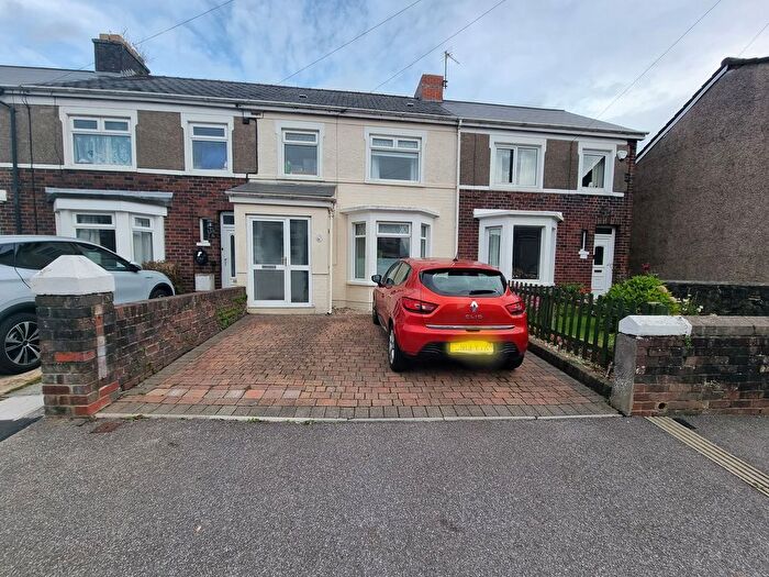 3 Bedroom Terraced House For Sale In Cemetery Road, Bridgend, CF31