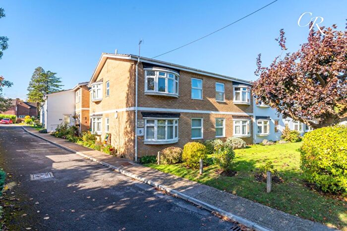 1 Bedroom Flat For Sale In Hatherley Road, Hatherley, GL51