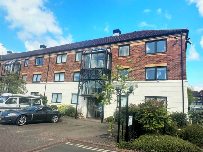 2 Bedroom Flat To Rent In Postern Close, Bishops Wharf, YO23