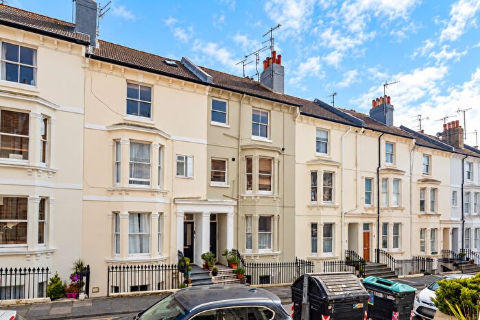 1 Bedroom Apartment For Sale In Lansdowne Street, Hove, BN3