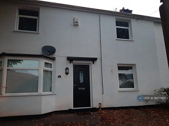 3 Bedroom Semi-Detached House To Rent In Brookleaze, Bristol, BS9