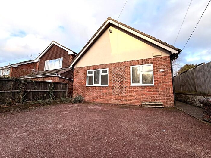 4 Bedroom Bungalow To Rent In New Town Street, Canterbury, Kent, CT1