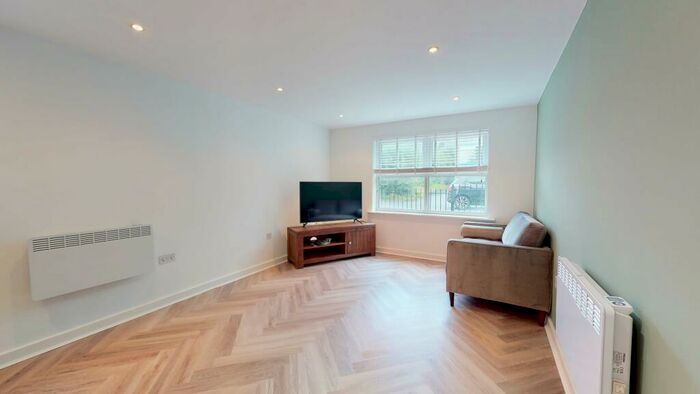 2 Bedroom Flat To Rent In St Ann's Place, Kirkstall Lane, LS5