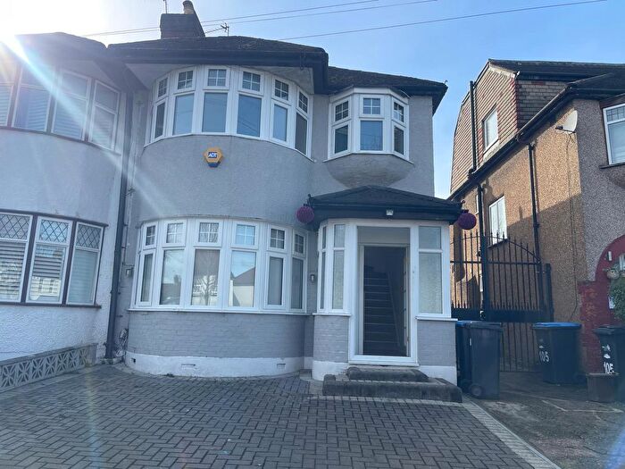 3 Bedroom Terraced House To Rent In Trent Gardens, Southgate, N14
