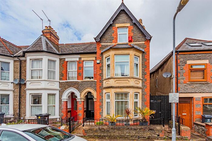 5 Bedroom End Of Terrace House For Sale In Montgomery Street, Roath, Cardiff, CF24
