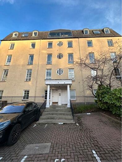4 Bedroom Flat To Rent In Caledonian Crescent, Dalry, Edinburgh, EH11