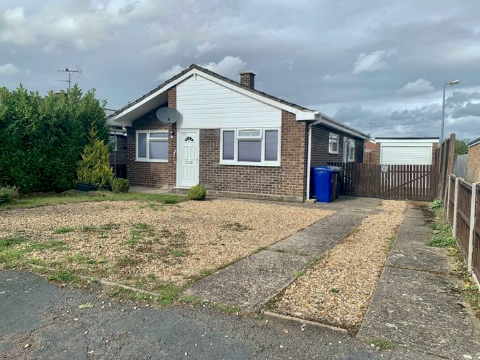 3 Bedroom Bungalow To Rent In Sunningdale Avenue, Mildenhall, Bury St. Edmunds, IP28