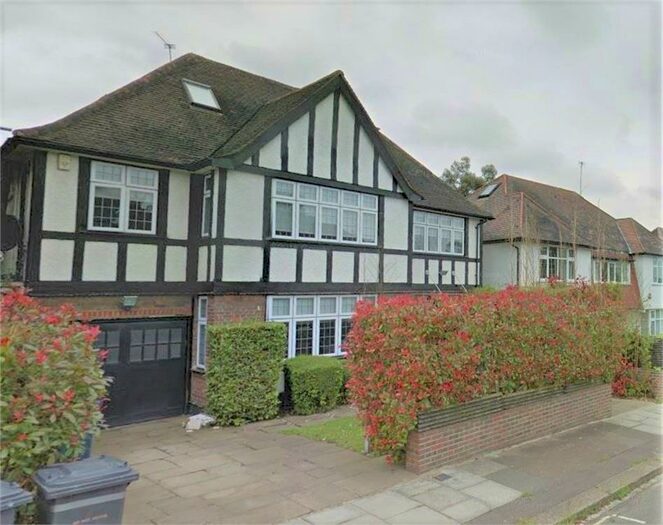6 Bedroom Detached House To Rent In Sherwood Road, Hendon, NW4