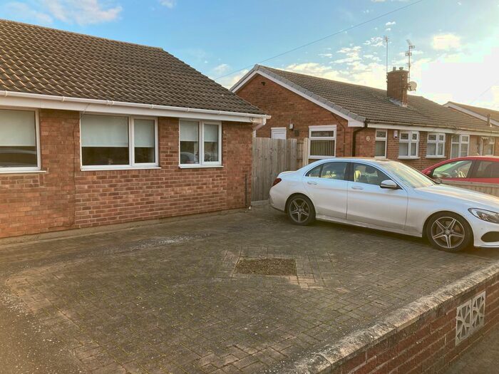 2 Bedroom Semi-Detached Bungalow To Rent In Woodfield Road, Armthorpe, Doncaster DN3