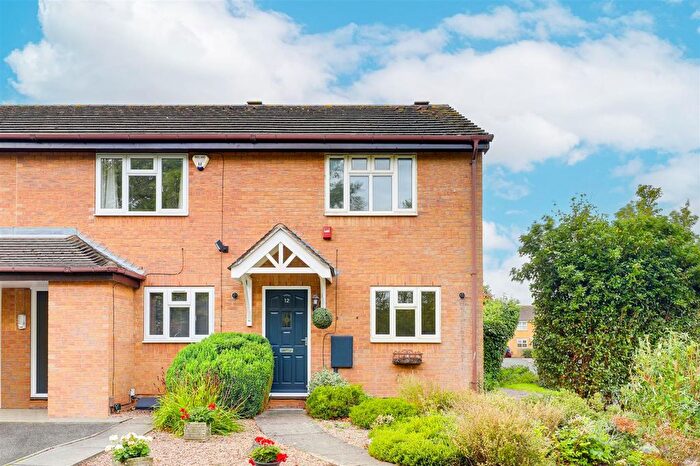 2 Bedroom End Of Terrace House For Sale In Thornthwaite Close, West Bridgford, NG2