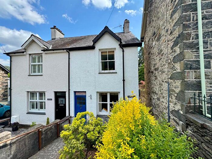 2 Bedroom House For Sale In Mill Street, Betws-Y-Coed, LL24