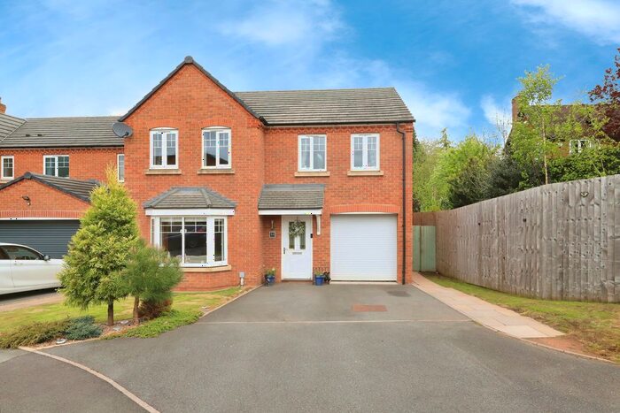 4 Bedroom Detached House For Sale In Groves Way, Kidderminster, Worcestershire, DY11