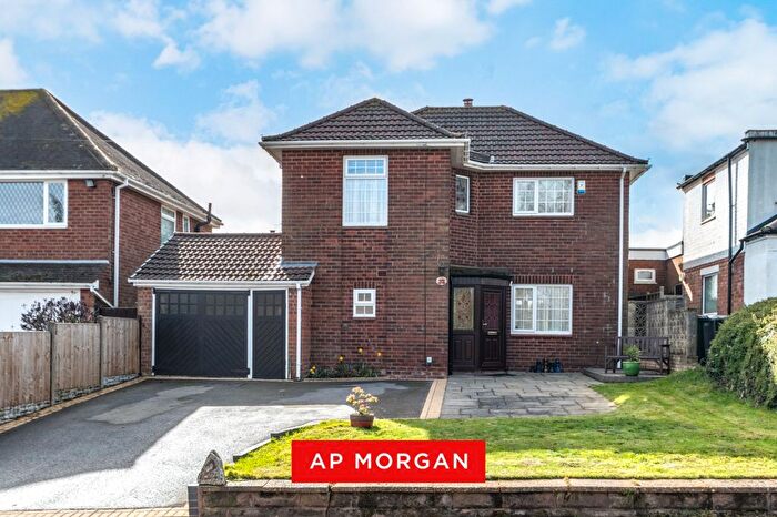 3 Bedroom Detached House For Sale In Cofton Lake Road, Cofton Hackett, Worcestershire, Worcestershire, B45