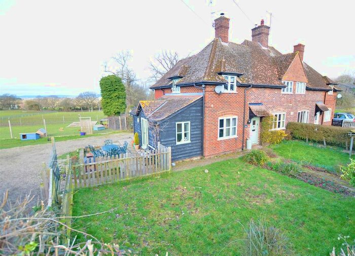 4 Bedroom Equestrian Property For Sale In Pigdown Lane, Hever, Edenbridge, TN8