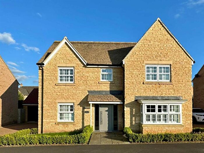 4 Bedroom Detached House To Rent In Sissons Close, Barnack, PE9