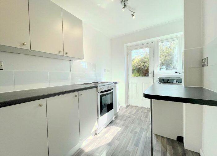 1 Bedroom Flat To Rent In River Leys, Cheltenham, GL51