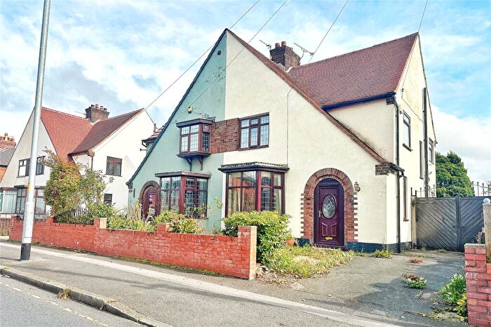 3 Bedroom Semi-Detached House For Sale In Cheetham Hill Road, Dukinfield, Greater Manchester, SK16