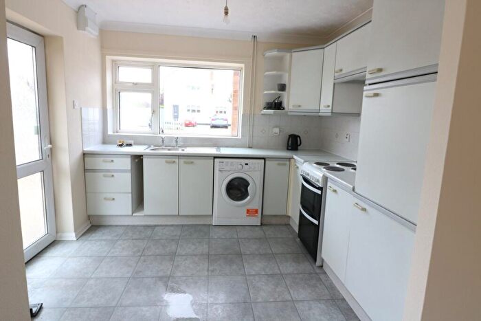 2 Bedroom Semi-Detached Bungalow For Sale In The Grove, Market Deeping, PE6