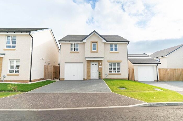 4 Bedroom Detached House For Sale In Skelmorlie Crescent, Motherwell, ML1