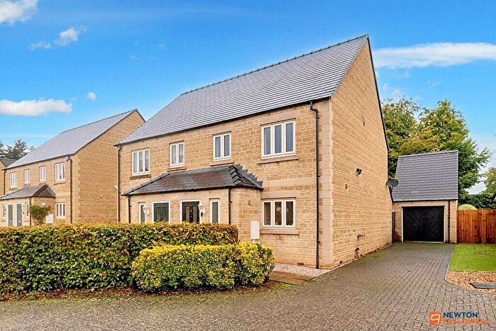 3 Bedroom Semi-Detached House For Sale In Prebendal Close, Nassington, Stamford, PE8
