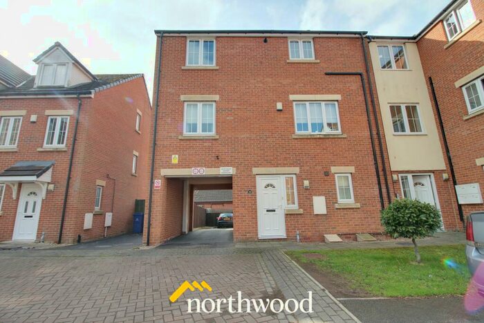 1 Bedroom Flat To Rent In Lakeside Mews, Thorne, Doncaster, DN8
