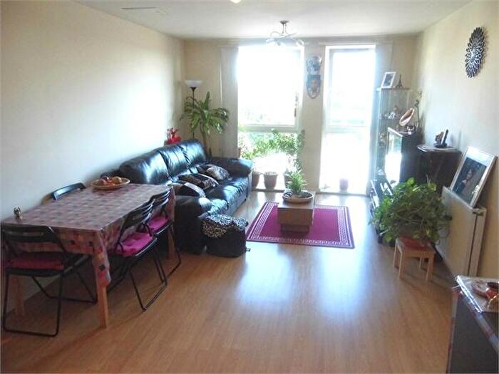 1 Bedroom Flat For Sale In Northolt Road, Harrow, HA2