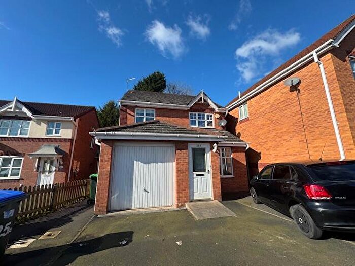 3 Bedroom Detached House To Rent In Throstles Close, Great Barr, Birmingham, B43