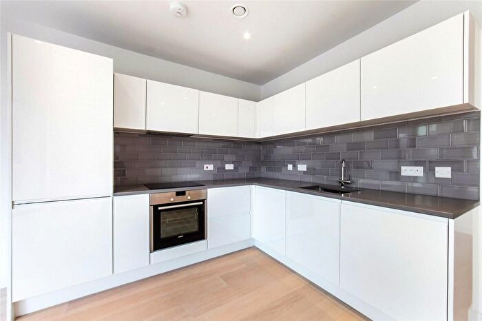 3 Bedroom Flat For Sale In Liner House, Royal Wharf, E16