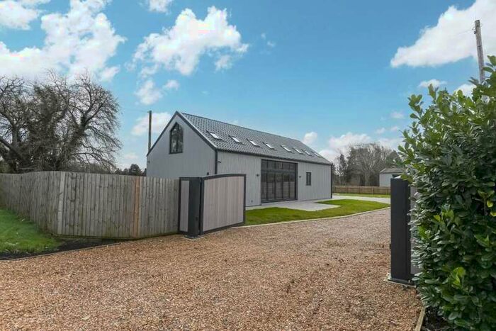 2 Bedroom Barn Conversion Character Property For Sale In Lady Drove, Barroway Drove, Downham Market, PE38
