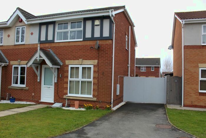 2 Bedroom Semi-Detached House To Rent In Wren Crescent, Grimsby, DN33