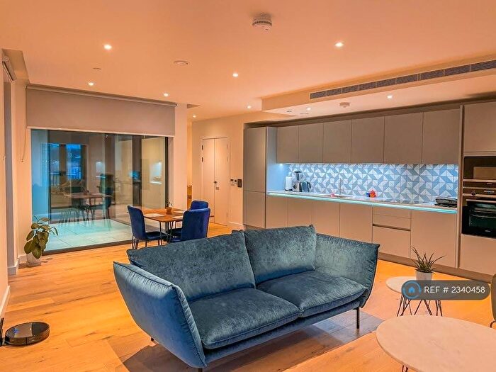 2 Bedroom Flat To Rent In Clarendon Court, London, EC1Y