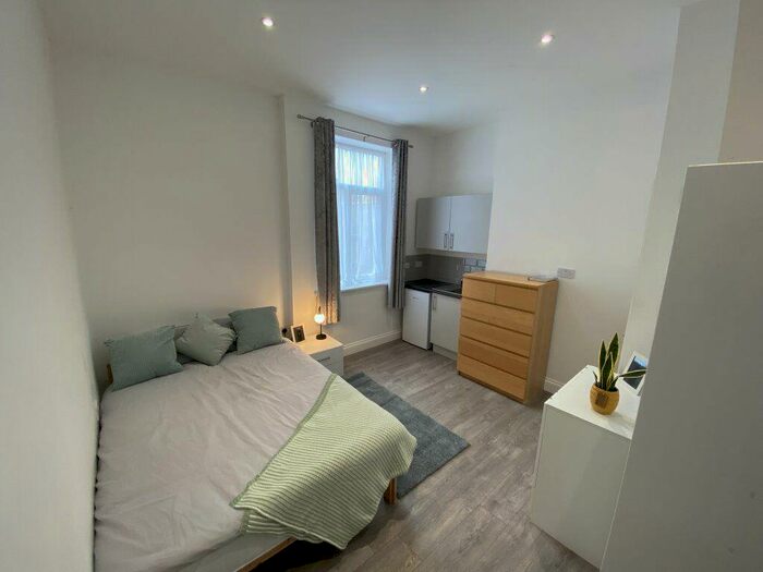 Studio To Rent In Room, Aldermans Drive, Peterborough, PE3