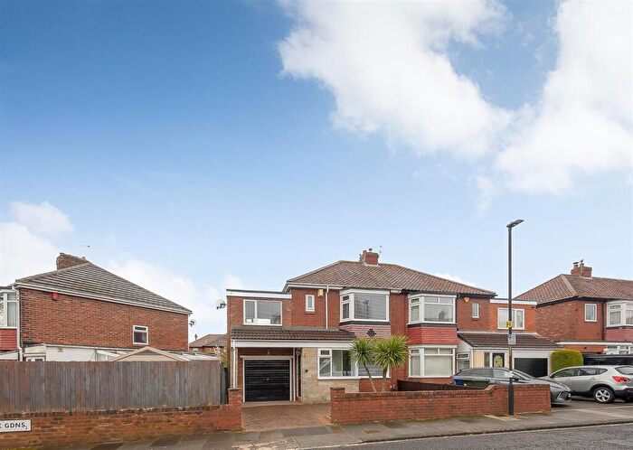 3 Bedroom Semi Detached House To Rent In Heathdale Gardens, High Heaton, Newcastle Upon Tyne, NE7