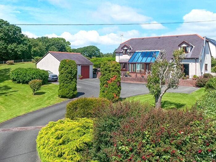 4 Bedroom Detached House For Sale In Penrhosgarnedd, Bangor, Gwynedd, LL57