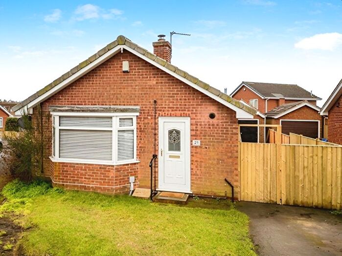 2 Bedroom Bungalow For Sale In Acorn Close, Barlby, YO8