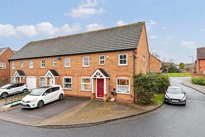 3 Bedroom End Of Terrace House For Sale In Colchester Court, Bletchley, Milton Keynes, MK3