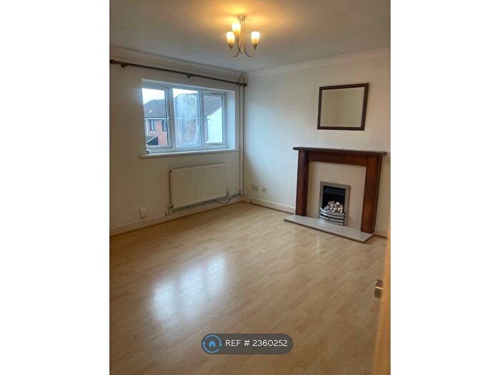 1 Bedroom Maisonette To Rent In Beeston Drive, Cheshunt, EN8