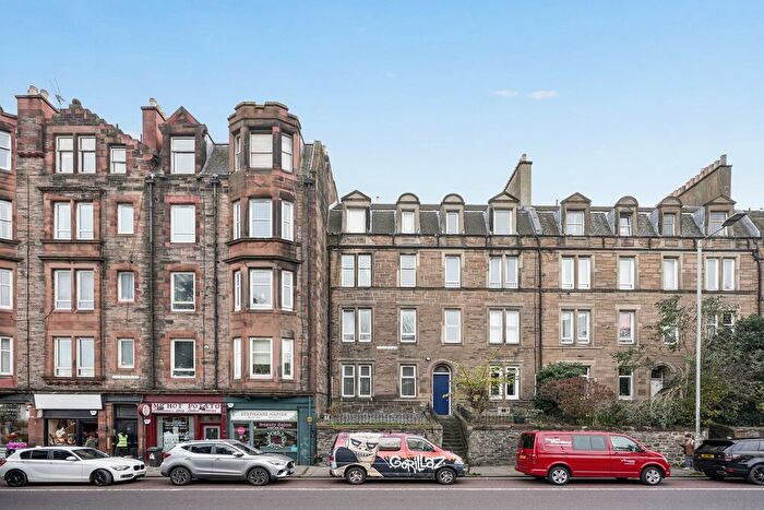 2 Bedroom Flat For Sale In / Hillend Place, Meadowbank, Edinburgh, EH8