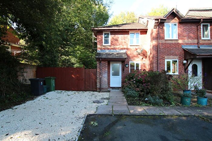 2 Bedroom End Of Terrace House To Rent In Halses Close, Exwick, Exeter, EX4