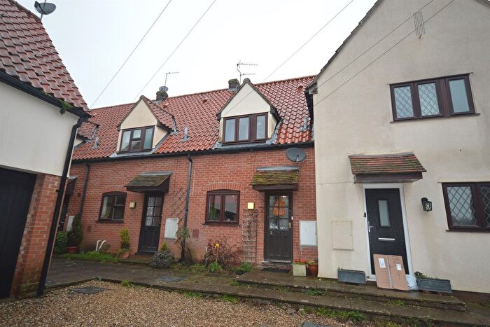 2 Bedroom Terraced House For Sale In Old Mill Chase, Wethersfield, Braintree, CM7