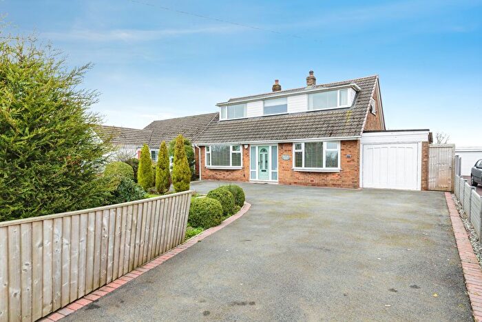3 Bedroom Detached House For Sale In Fleetwood Road, Preston, PR4